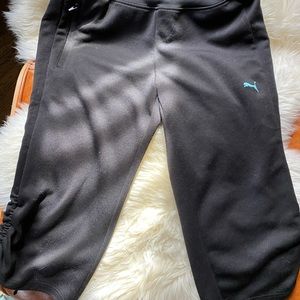 Women’s puma athletic capri pants
